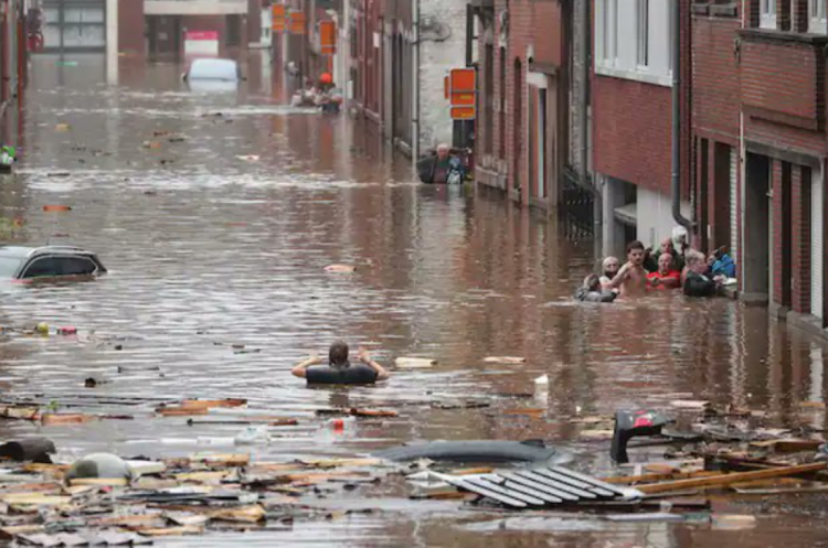 Наводнение в Германии фото 2021